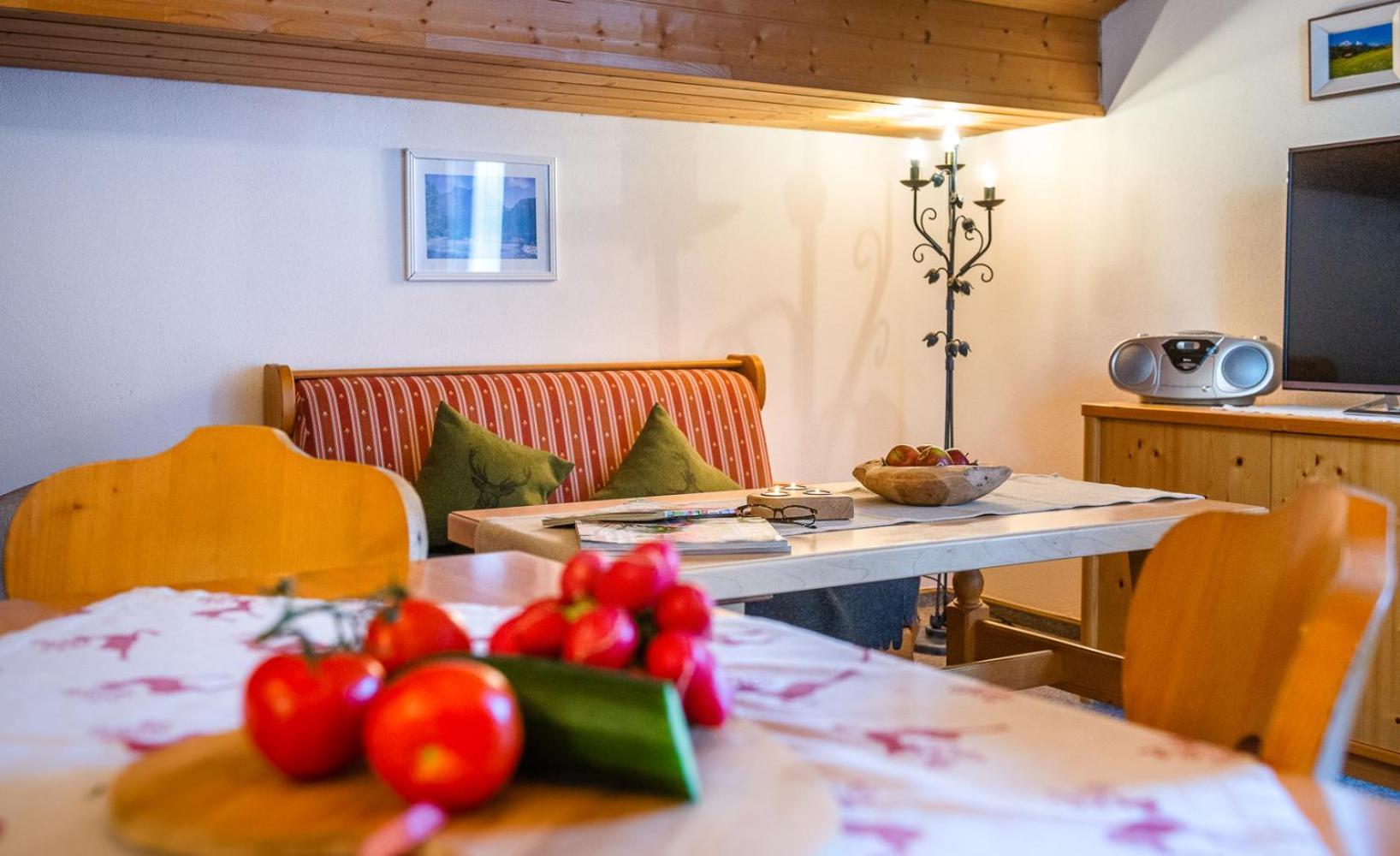 Ferienwohnung Bergfrieden Krün Szoba fotó